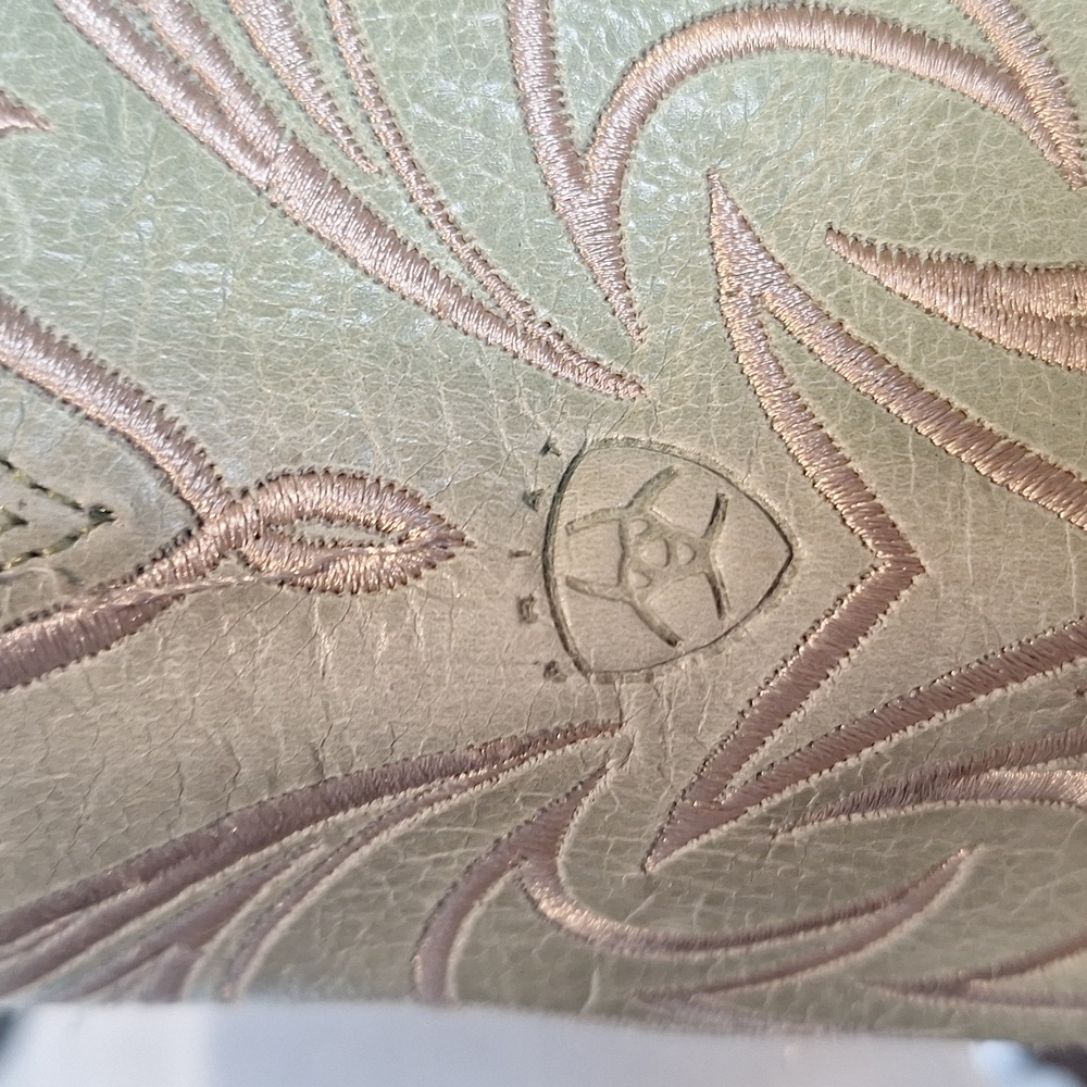 Women's Two-Tone Western Cowboy Boots - Sage Green & Tan - Picture 9 of 13